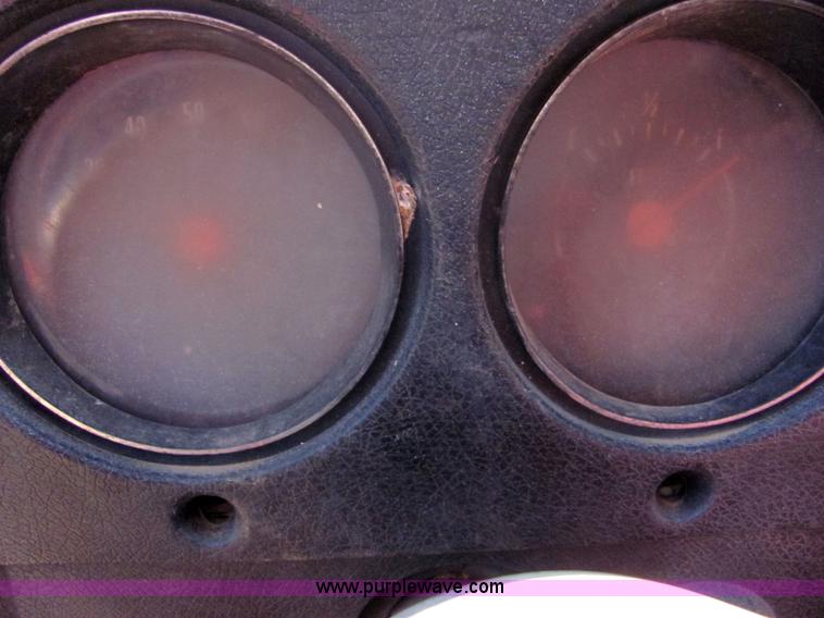 image for item 6618 1973 Chevrolet C60 grain truck