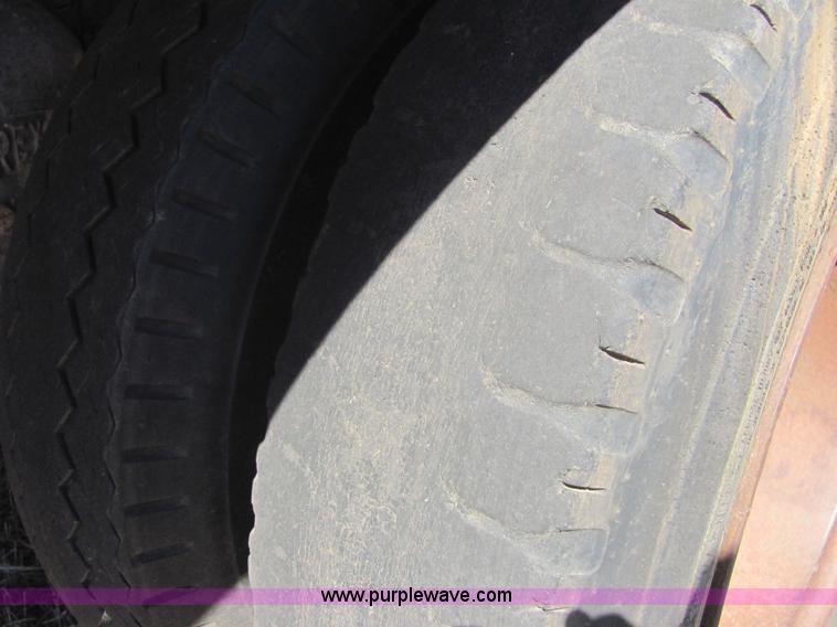 image for item 6618 1973 Chevrolet C60 grain truck