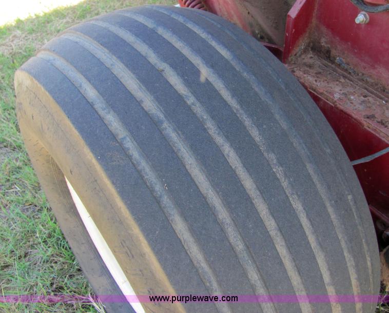 image for item 6621 M&W 5596 round baler