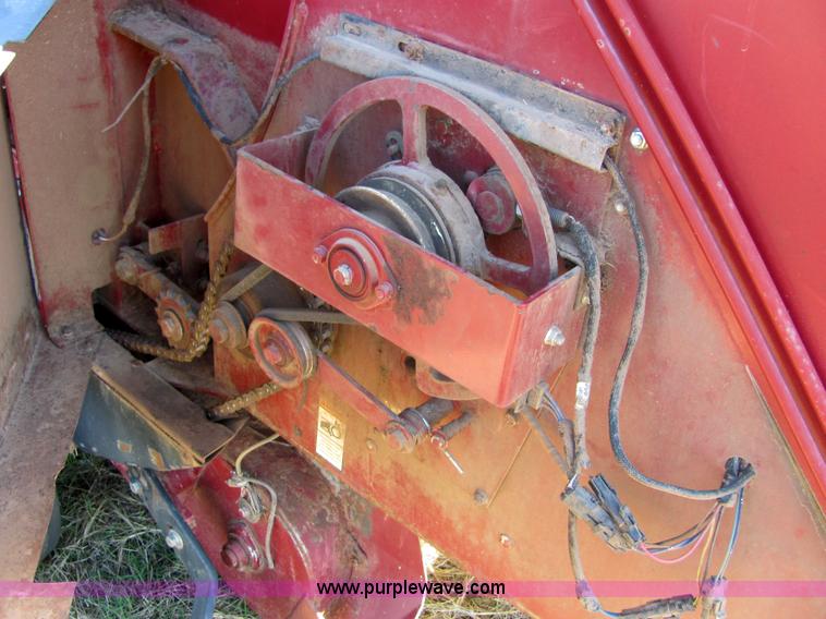 image for item 6621 M&W 5596 round baler