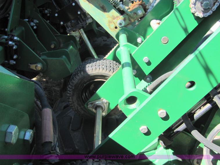 image for item 6622 2002 Great Plains 30' folding precision no-till drill