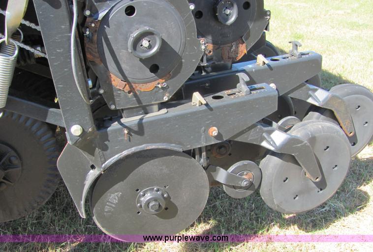 image for item 6622 2002 Great Plains 30' folding precision no-till drill