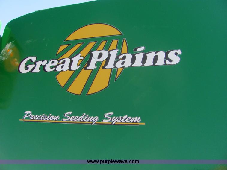 image for item 6622 2002 Great Plains 30' folding precision no-till drill