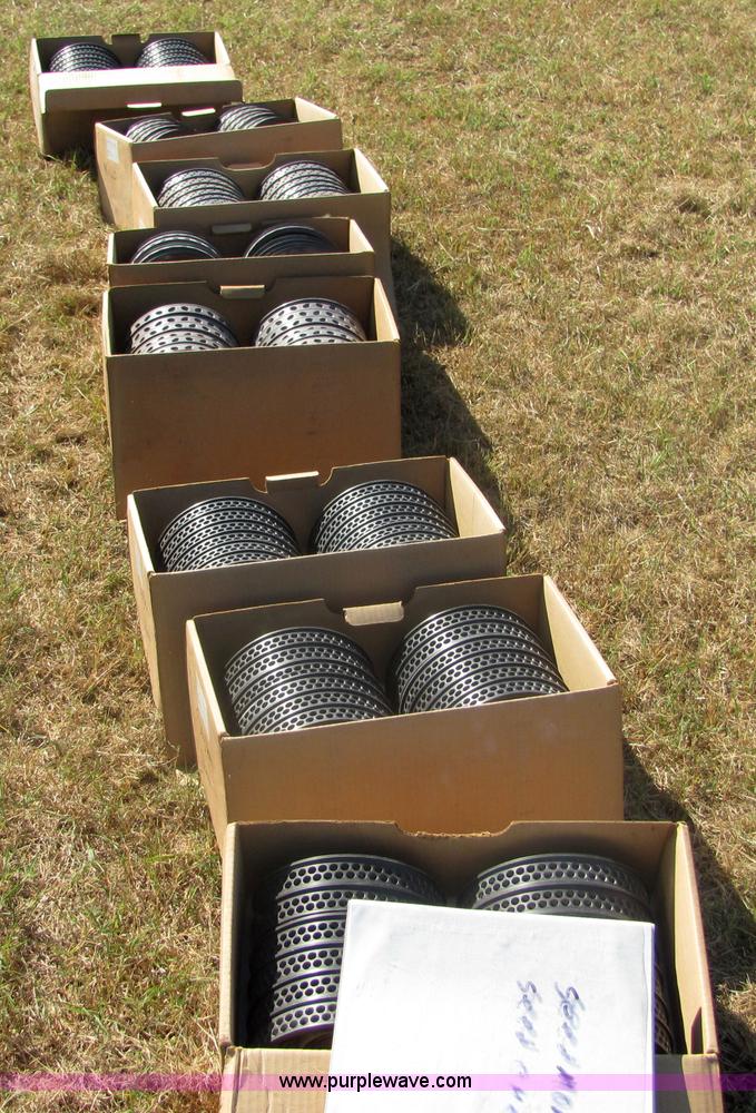 image for item 6622 2002 Great Plains 30' folding precision no-till drill