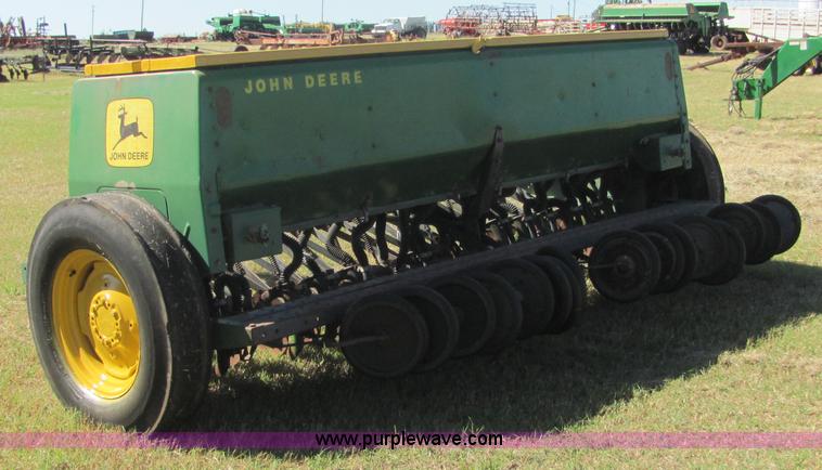 image for item 6624 John Deere 8350 drill
