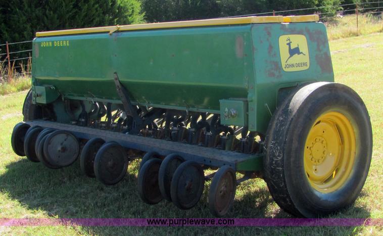 image for item 6624 John Deere 8350 drill