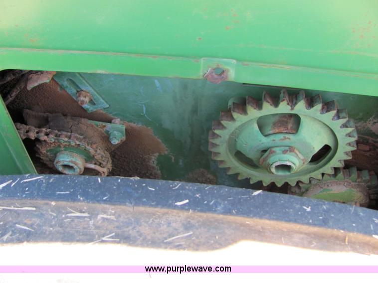 image for item 6624 John Deere 8350 drill