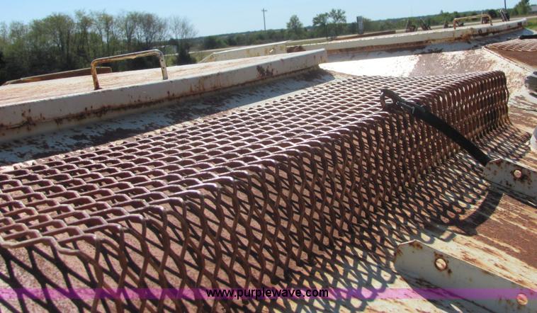 image for item 6626 1997 Haulall dual tank storage bins