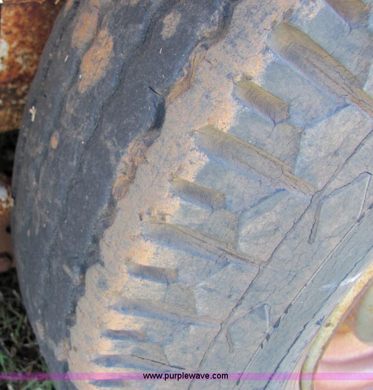 image for item 6627 1978 WW 24' stock trailer