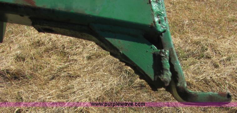 image for item 6629 1991 Great Plains 2SNT30 30' folding no-till drill