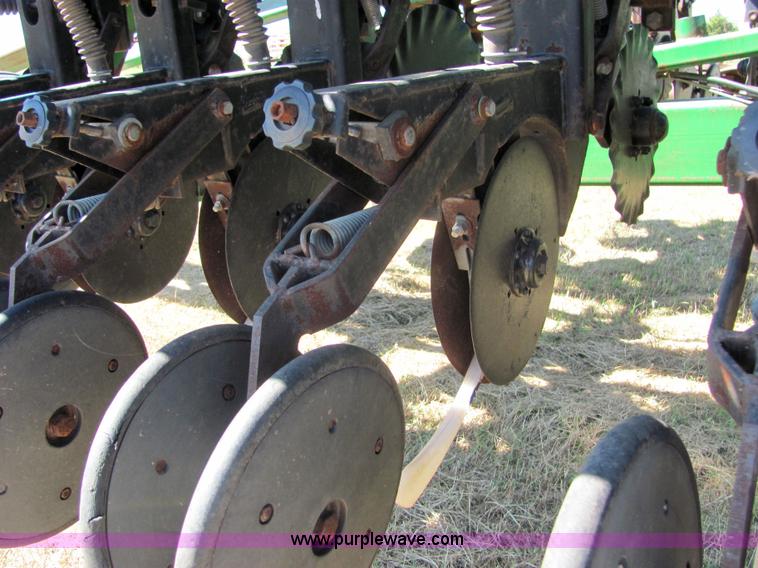 image for item 6629 1991 Great Plains 2SNT30 30' folding no-till drill