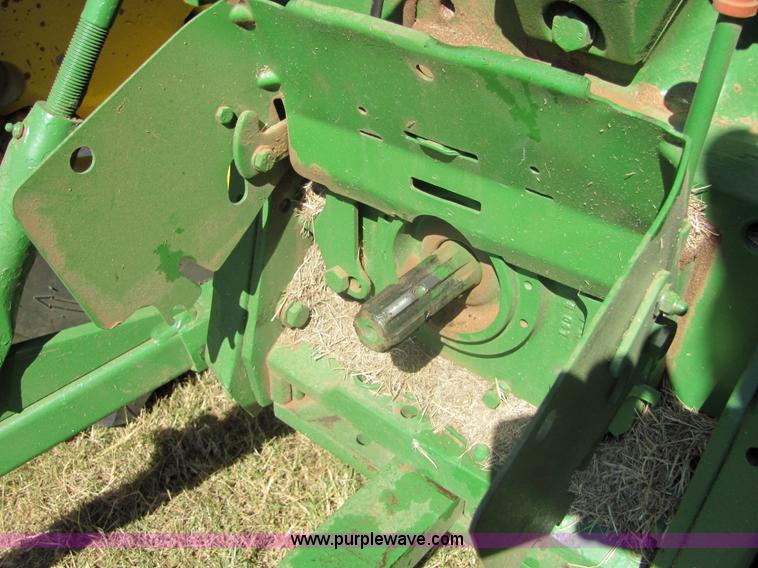 image for item 6633 1988 John Deere 2755 tractor with loader