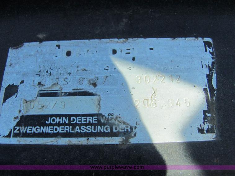 image for item 6633 1988 John Deere 2755 tractor with loader