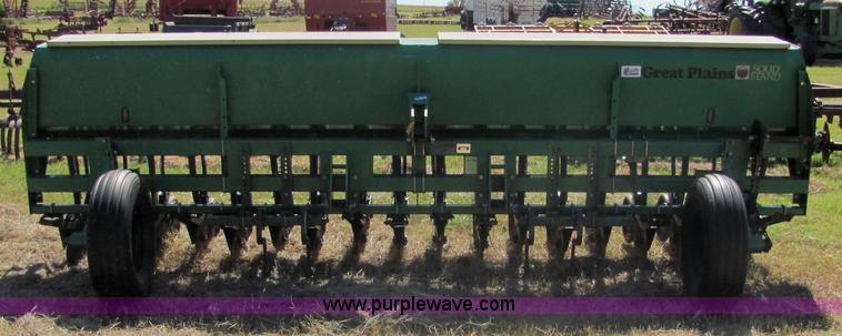 image for item 6636 Great Plains 15' drill