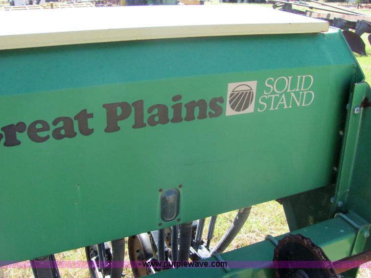 image for item 6636 Great Plains 15' drill