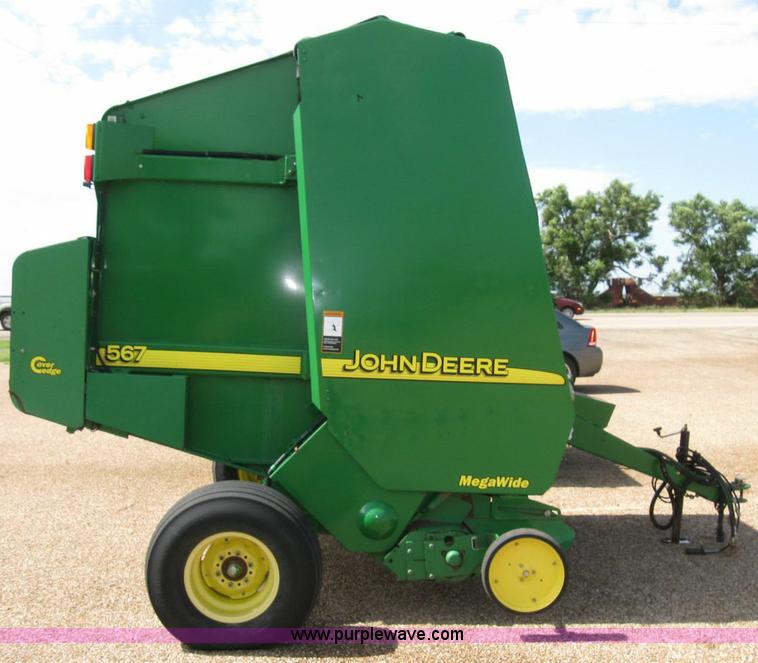 image for item 6931 2002 John Deere 567 5x6 round baler
