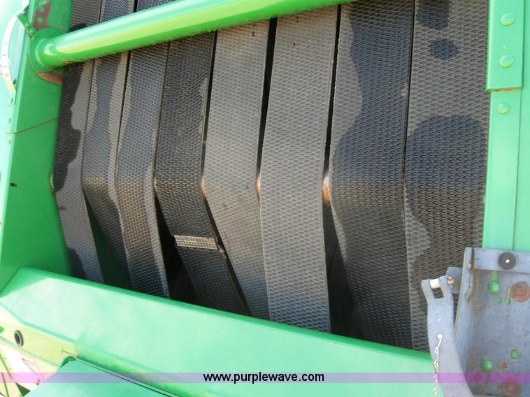 image for item 6931 2002 John Deere 567 5x6 round baler