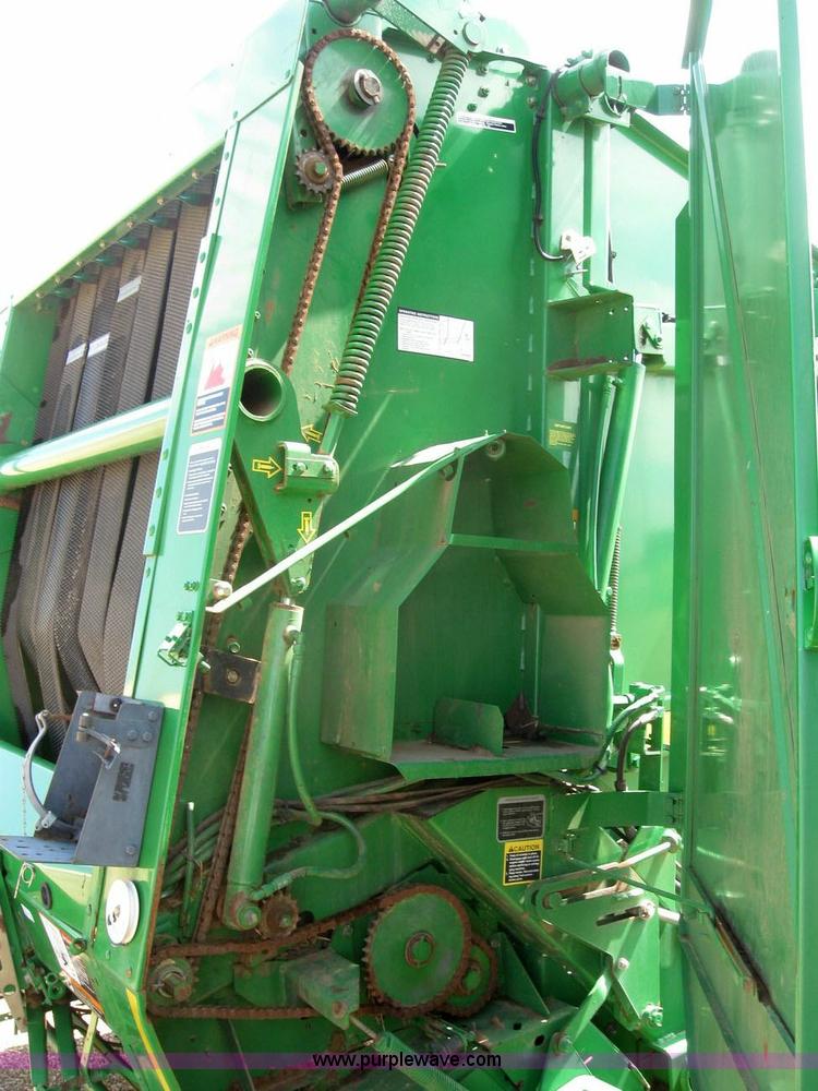 image for item 6931 2002 John Deere 567 5x6 round baler