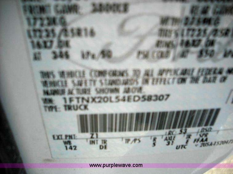 image for item 3637 2004 Ford F250 XLT Super Duty pickup truck