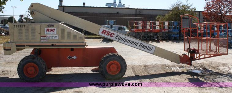 image for item 4819 2000 JLG 40H boom lift