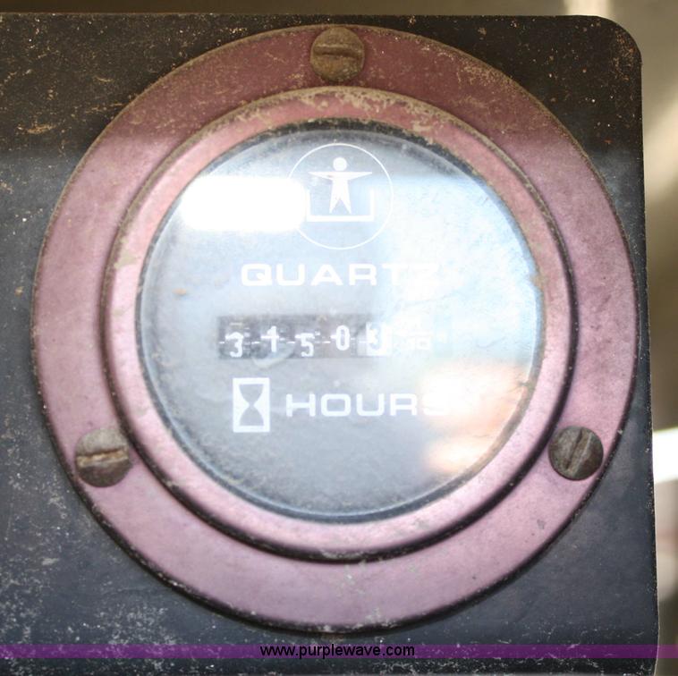 image for item 4819 2000 JLG 40H boom lift