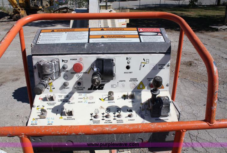 image for item 4819 2000 JLG 40H boom lift