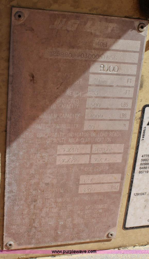 image for item 4819 2000 JLG 40H boom lift