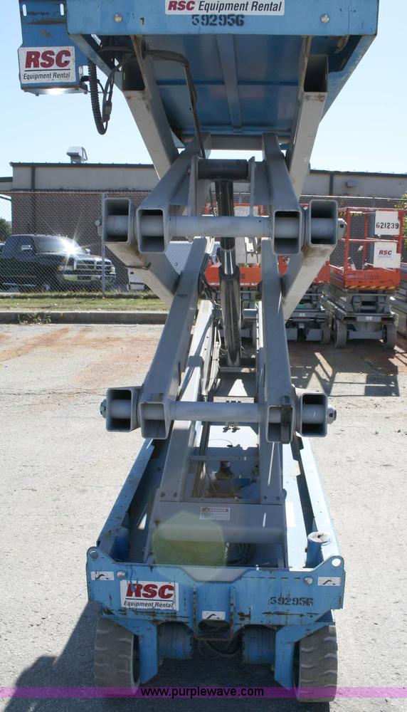 image for item 4820 2005 Genie GS2032 scissor lift
