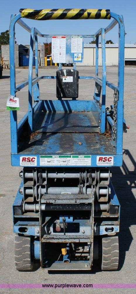 image for item 4821 2005 Genie GS2032 scissor lift