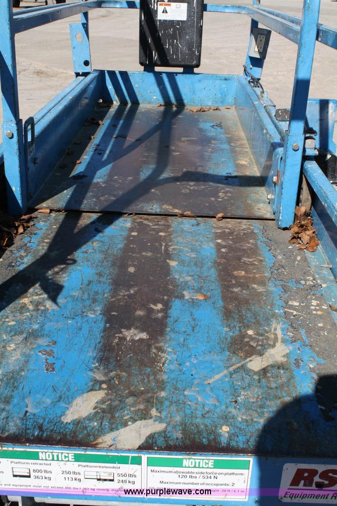 image for item 4821 2005 Genie GS2032 scissor lift
