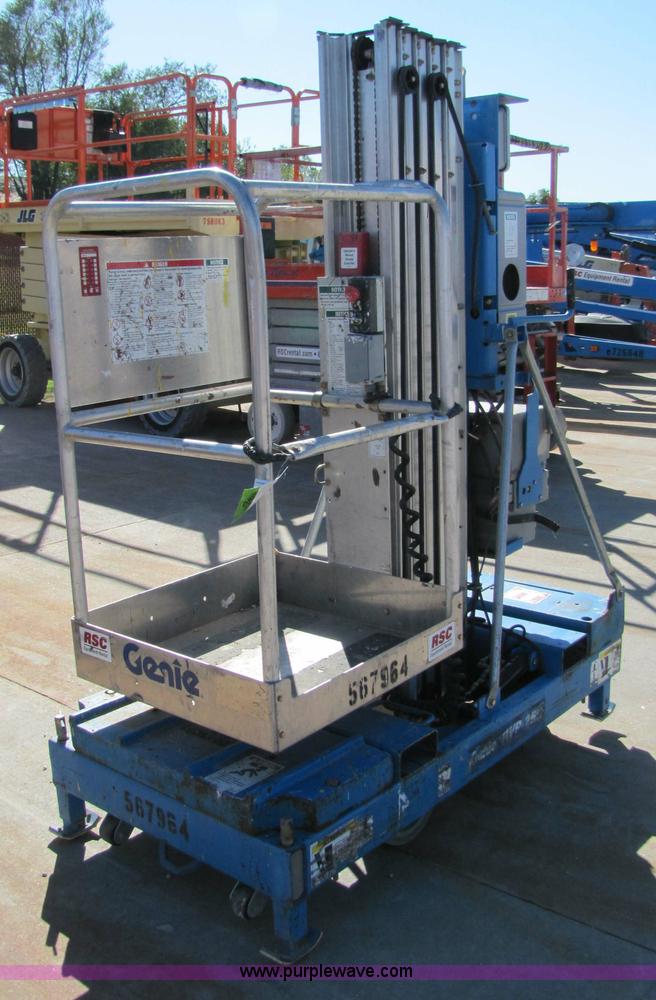 image for item 5275 2005 Genie 1WP25S personnel lift