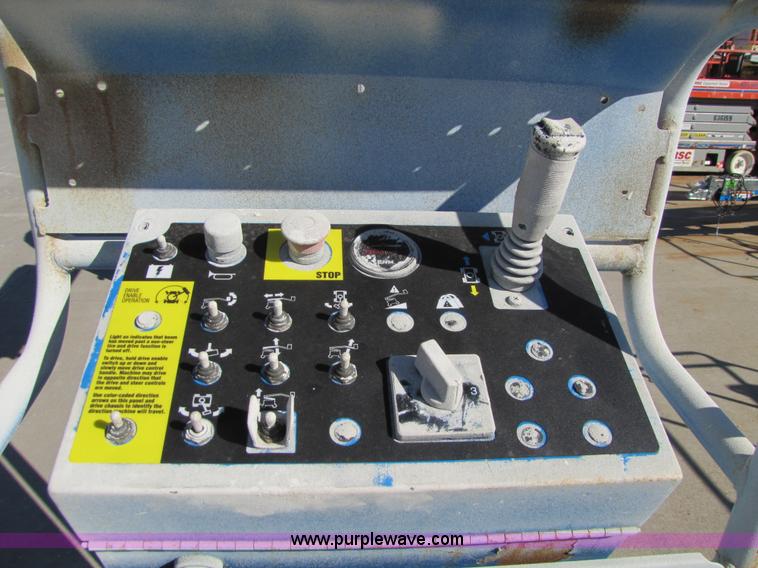 image for item 5276 2005 Genie Z-30/20N-RJ electric articulating boom lift