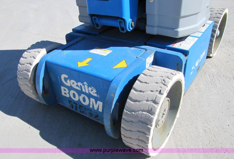 image for item 5277 2005 Genie Z30/20N-RJ boom lift