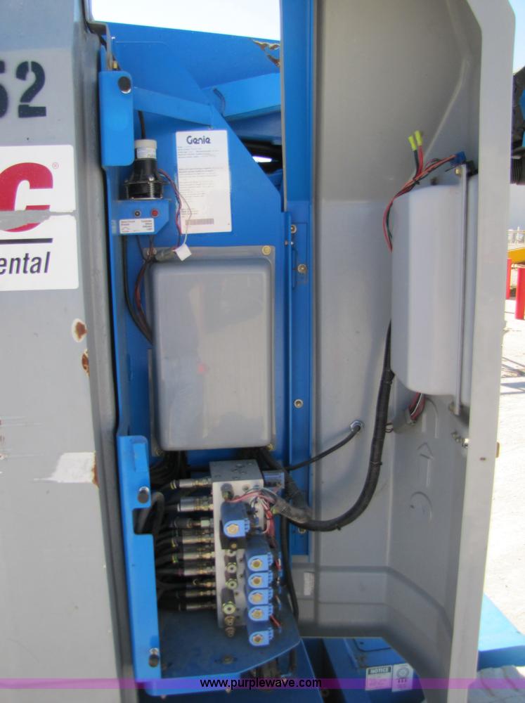 image for item 5277 2005 Genie Z30/20N-RJ boom lift
