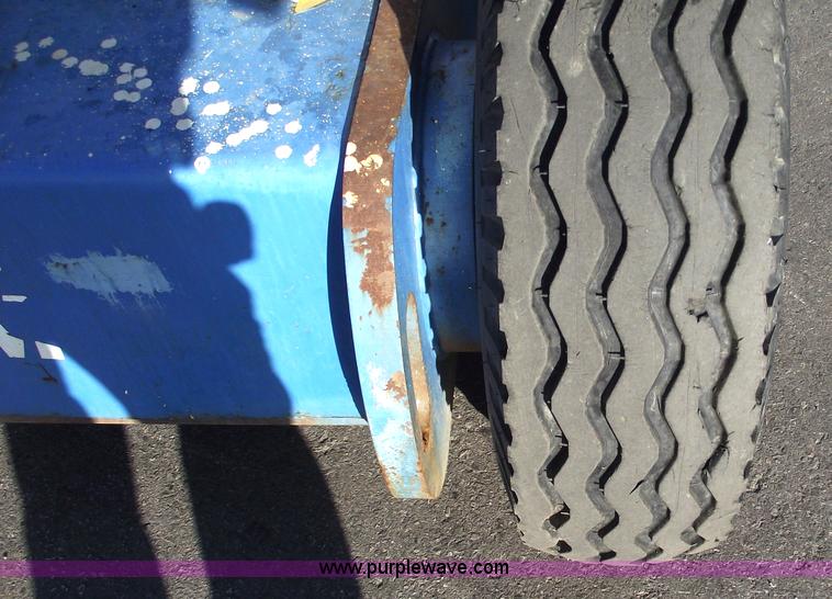 image for item 5952 2003 Genie Z-34/22 electric boom lift