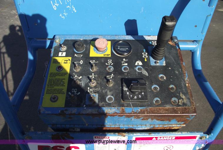 image for item 5952 2003 Genie Z-34/22 electric boom lift