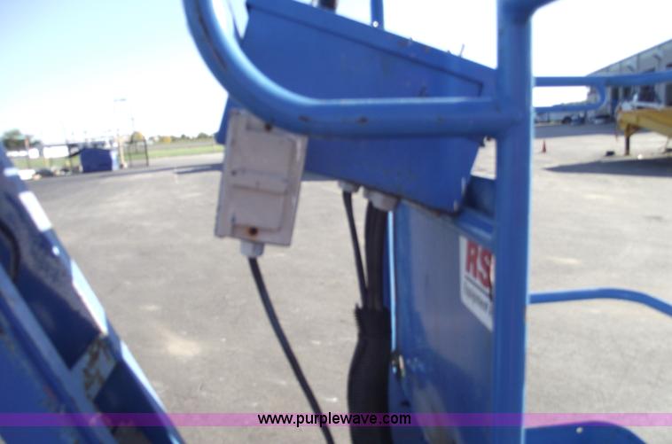 image for item 5952 2003 Genie Z-34/22 electric boom lift