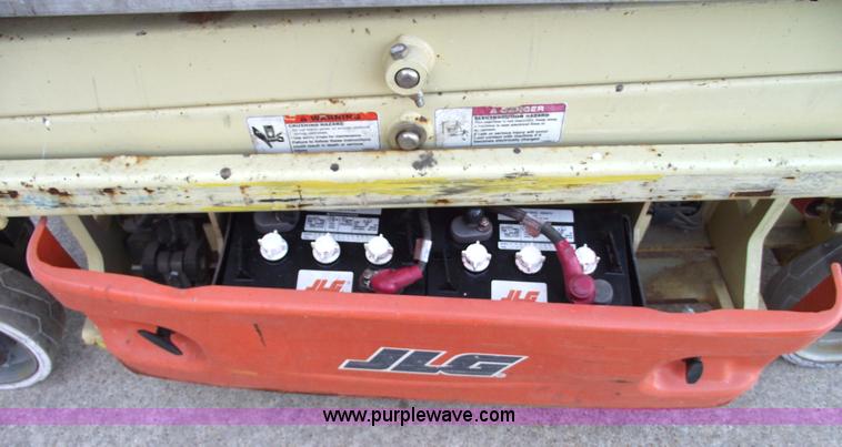 image for item 5955 2005 JLG 1930ES scissor lift