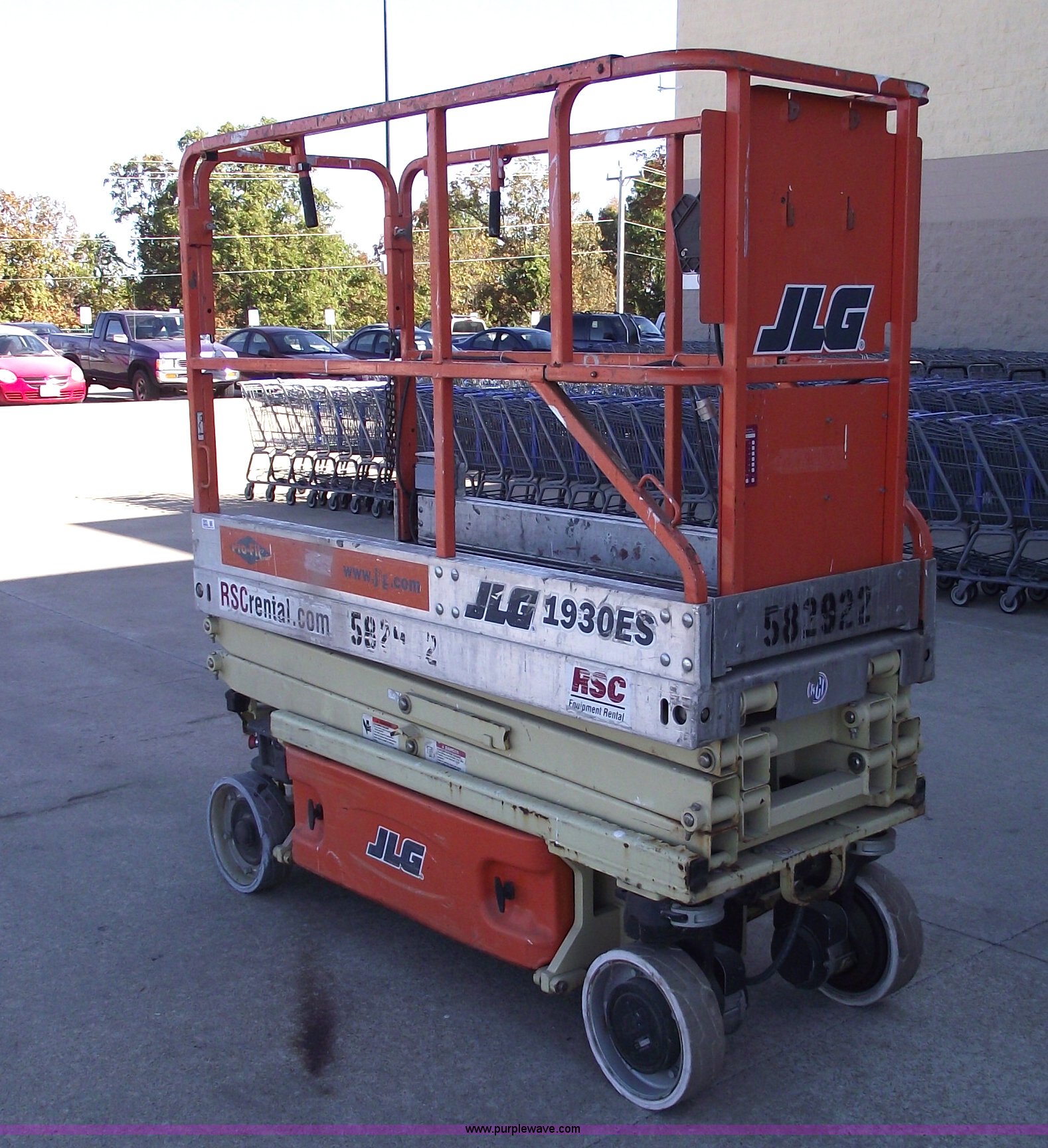 2005 JLG 1930ES scissor lift in Rolla, MO Item 5955 sold Purple Wave