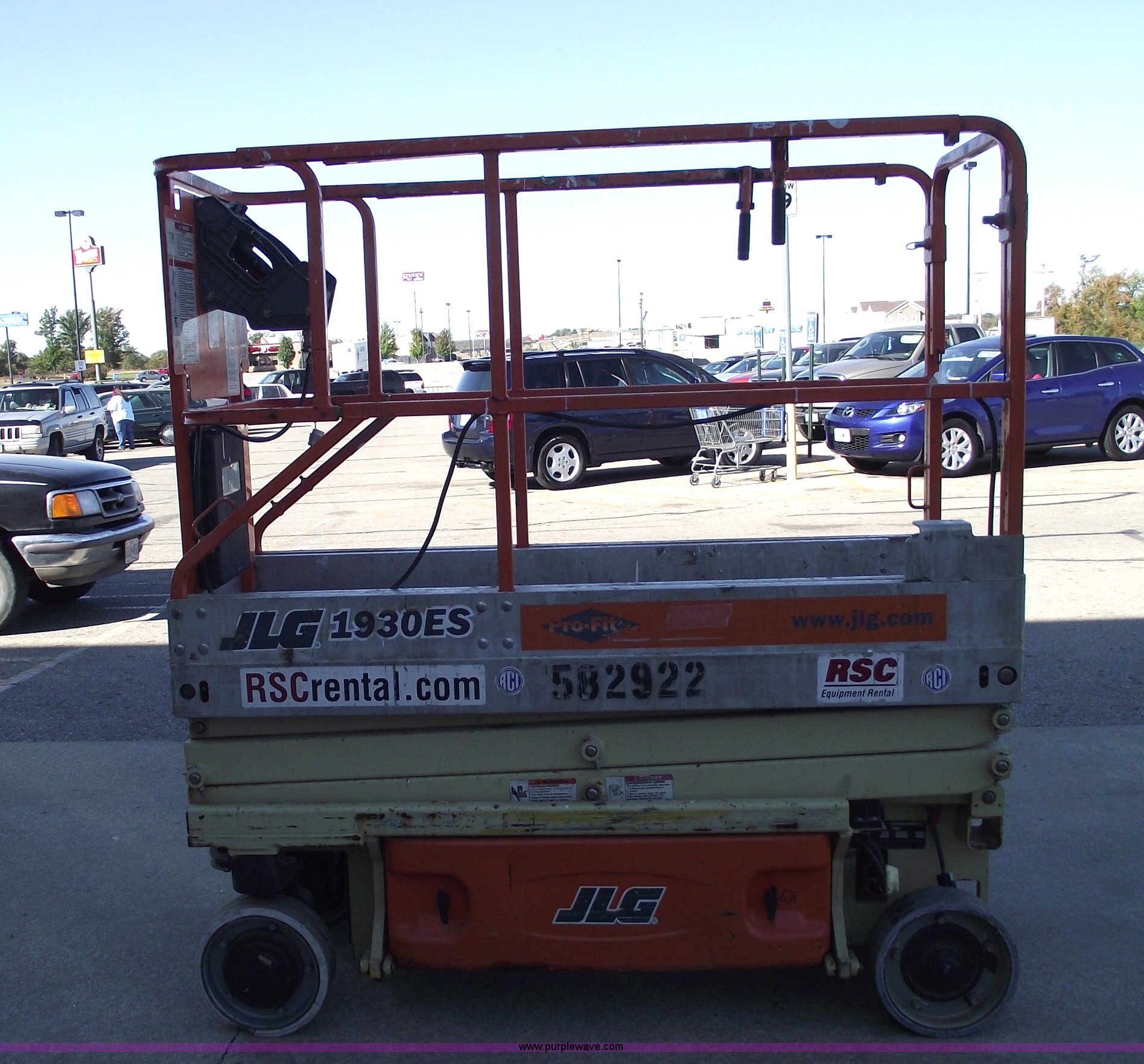2005 JLG 1930ES scissor lift in Rolla, MO Item 5955 sold Purple Wave