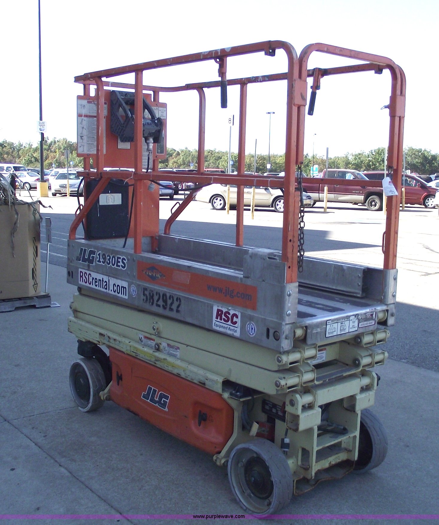 2005 JLG 1930ES scissor lift in Rolla, MO Item 5955 sold Purple Wave