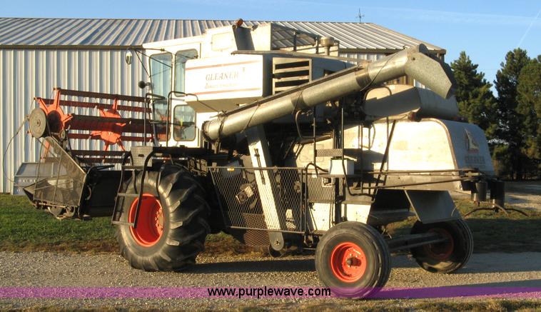 image for item 1853 1973 F Gleaner corn/soybean special combine