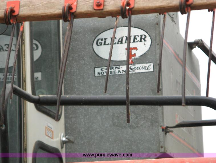 image for item 1853 1973 F Gleaner corn/soybean special combine