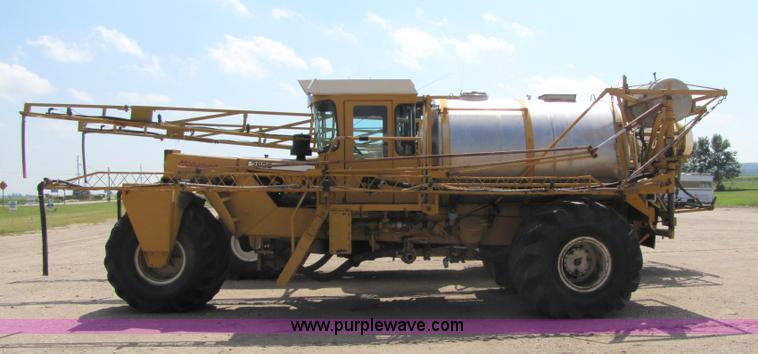 image for item 3503 1980 Big A 2600 sprayer