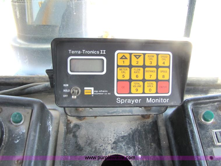 image for item 3503 1980 Big A 2600 sprayer