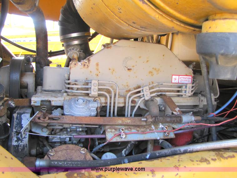 image for item 3503 1980 Big A 2600 sprayer