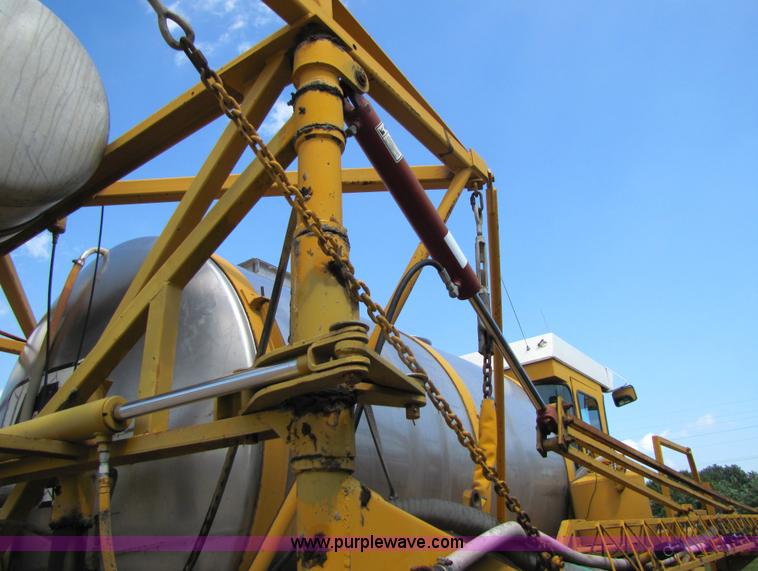 image for item 3503 1980 Big A 2600 sprayer