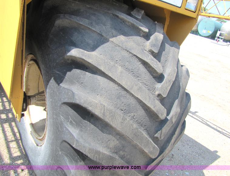 image for item 3503 1980 Big A 2600 sprayer