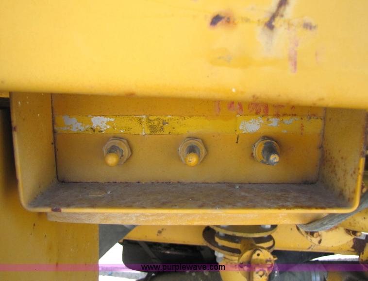 image for item 3503 1980 Big A 2600 sprayer