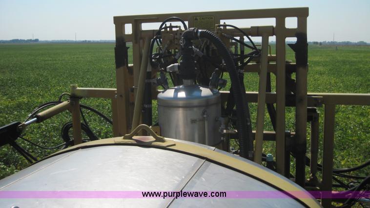 image for item 4099 1999 Rogator 854